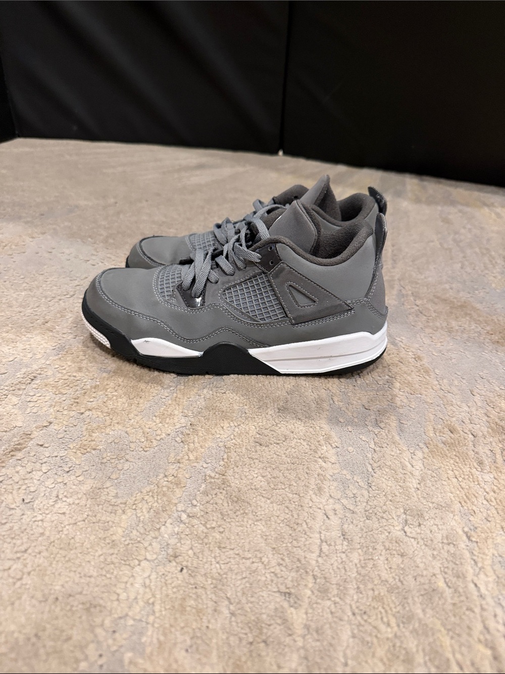 Air Jordan 4 Cool Grey Retro Size 3y GS Sneakers 2019 408452-007 in GUC